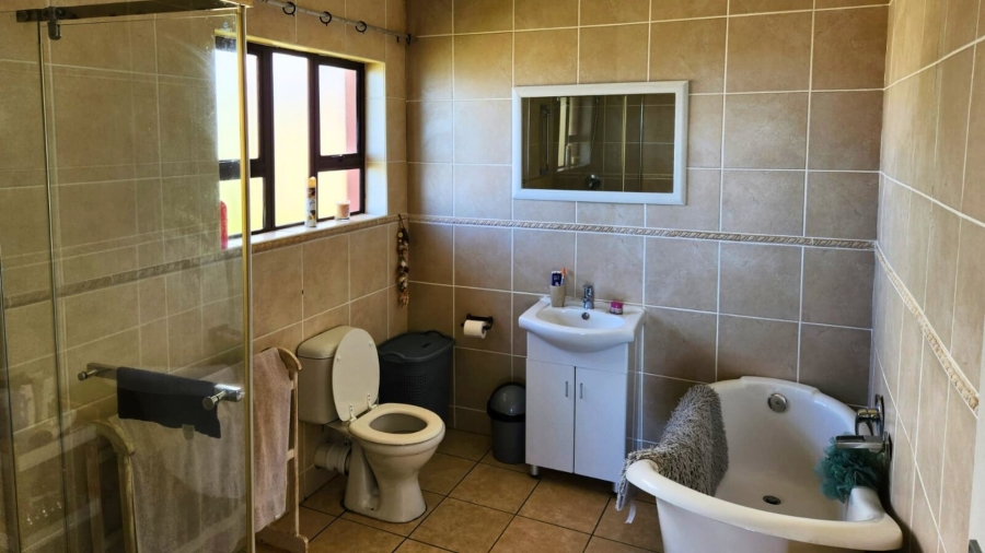 3 Bedroom Property for Sale in Dana Bay Western Cape